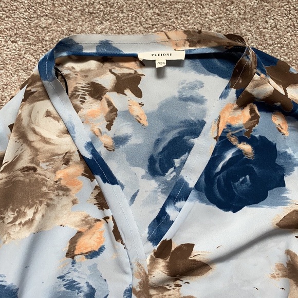 NWOT Pleione blouse, size Small - Picture 3 of 3